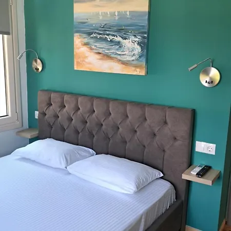 Ocean Deluxe Apartment